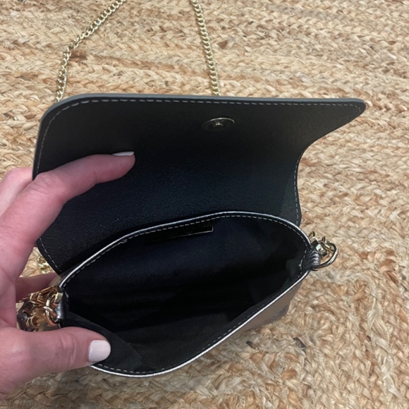 Silver fashion purse *NWOT* - Picture 2 of 6